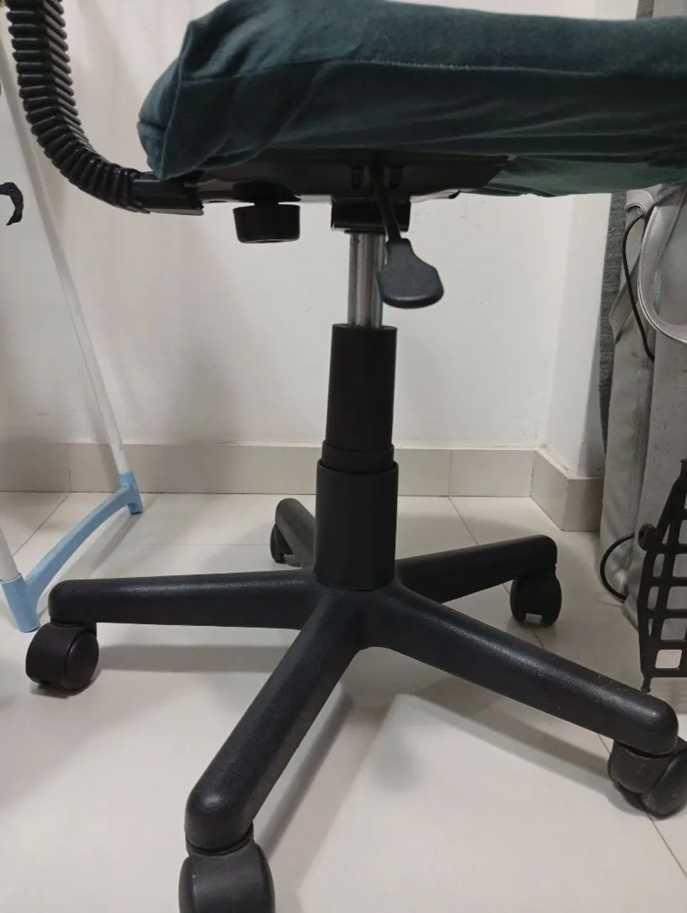 Cadeira de escritório resistente  - Foto 4