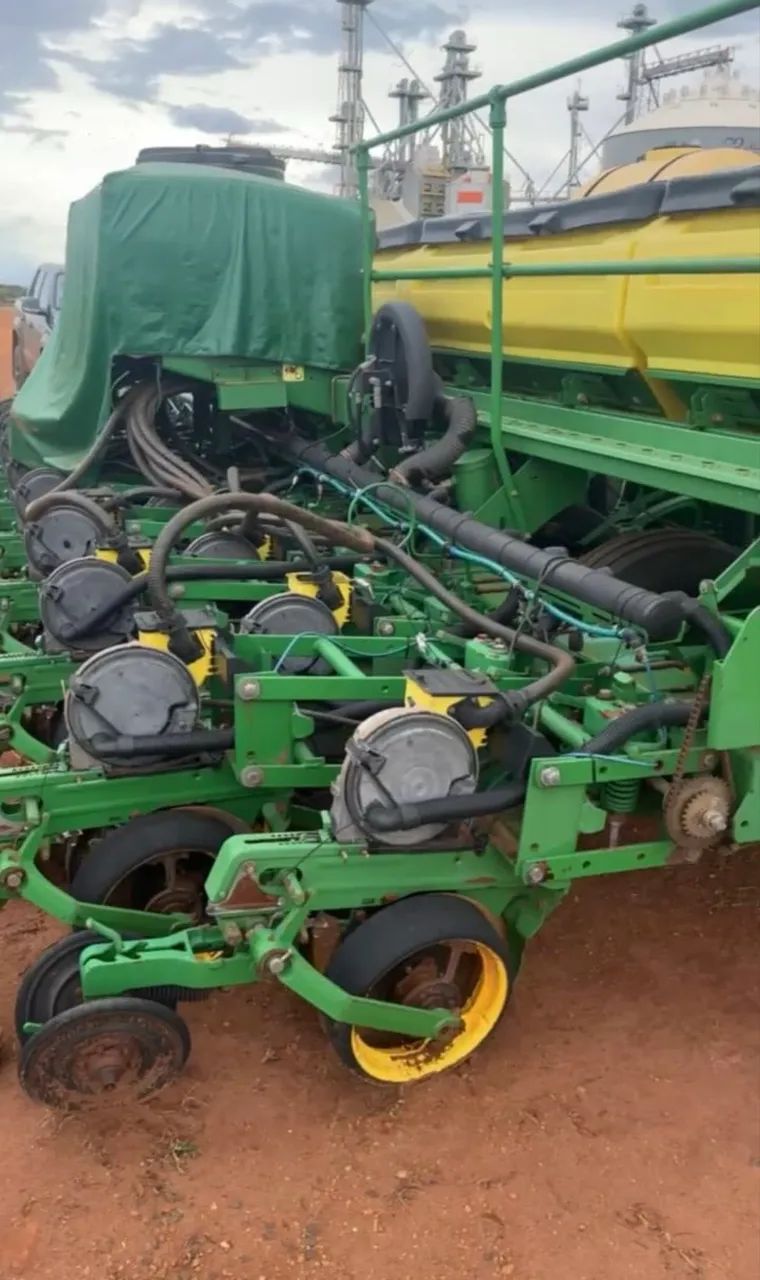 Plantadeira john deere ccs2117 2015 17 linhas  - Foto 5