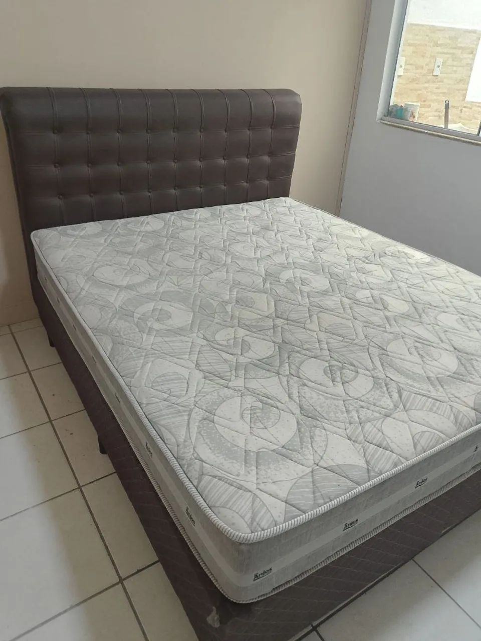 Cama  Queen Size 158x198 + cabeceira  - Foto 2