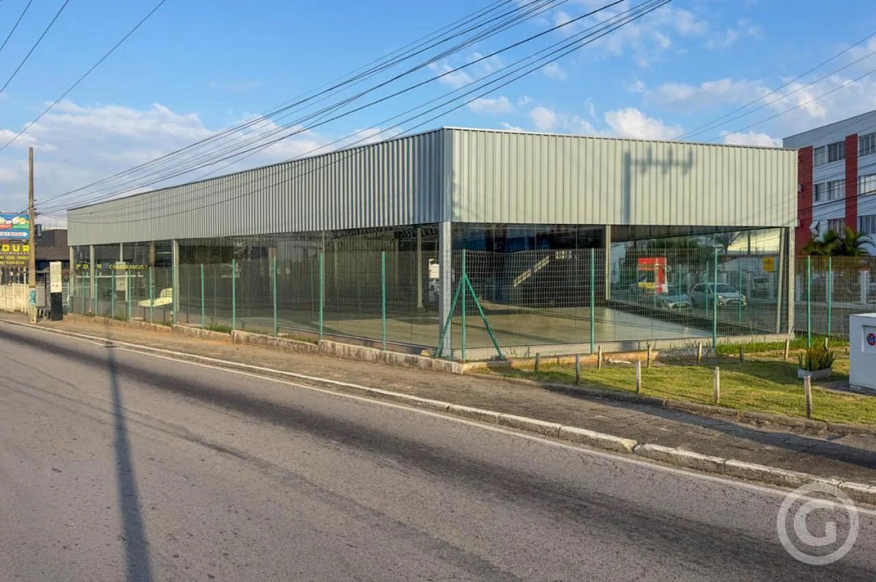 Galpão comercial estratégico com 750 m² - Foto 2