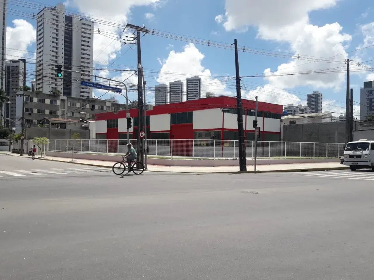 Amplo Imóvel com 720m² na Tamarineira  Excelente Localização! - Foto 3