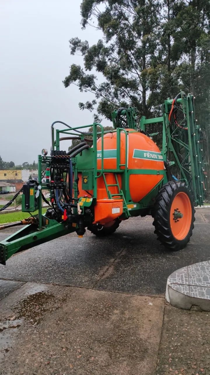 PULVERIZADOR Stara Fênix 3000 - Tratores e máquinas agrícolas