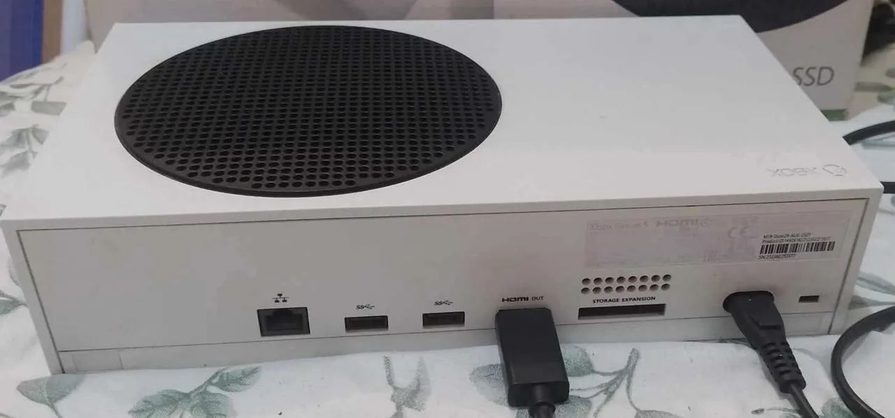 Xbox Series S com 3 controles  - Foto 4