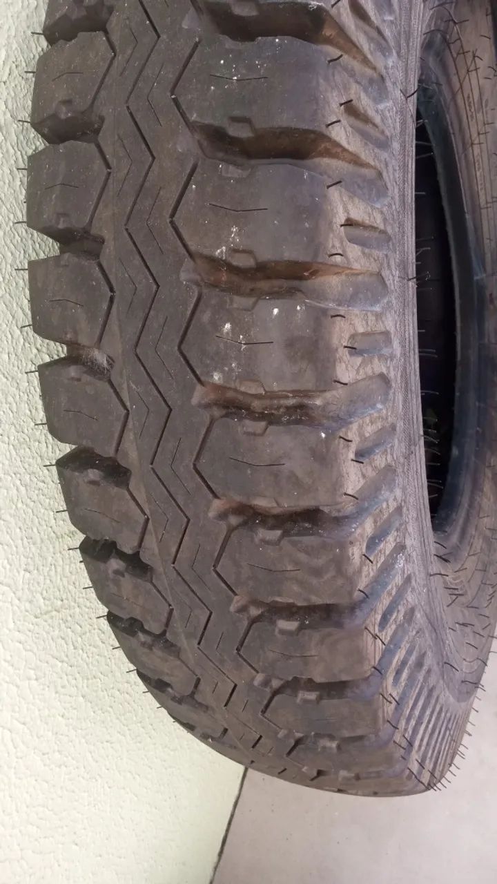 Pneu Caminhão  - Foto 3