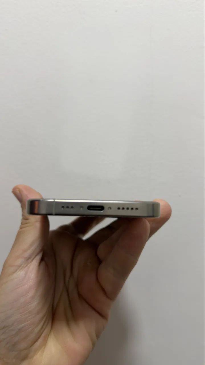 iphone 16 pro 128gb natural - Foto 5