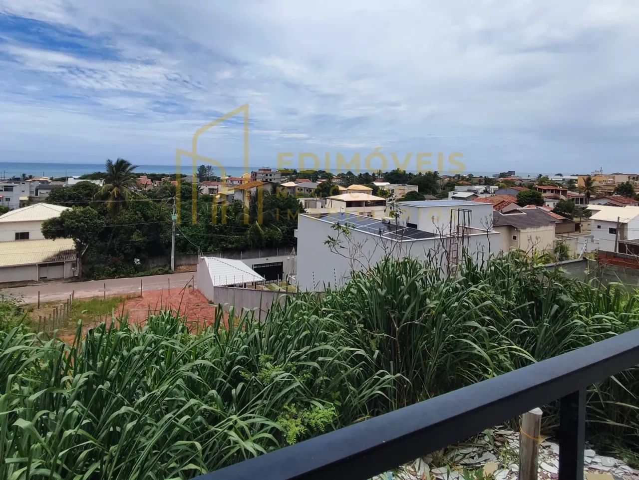 Oportunidade em São Francisco: Casa com Suíte e Varanda com Vista! - Foto 2