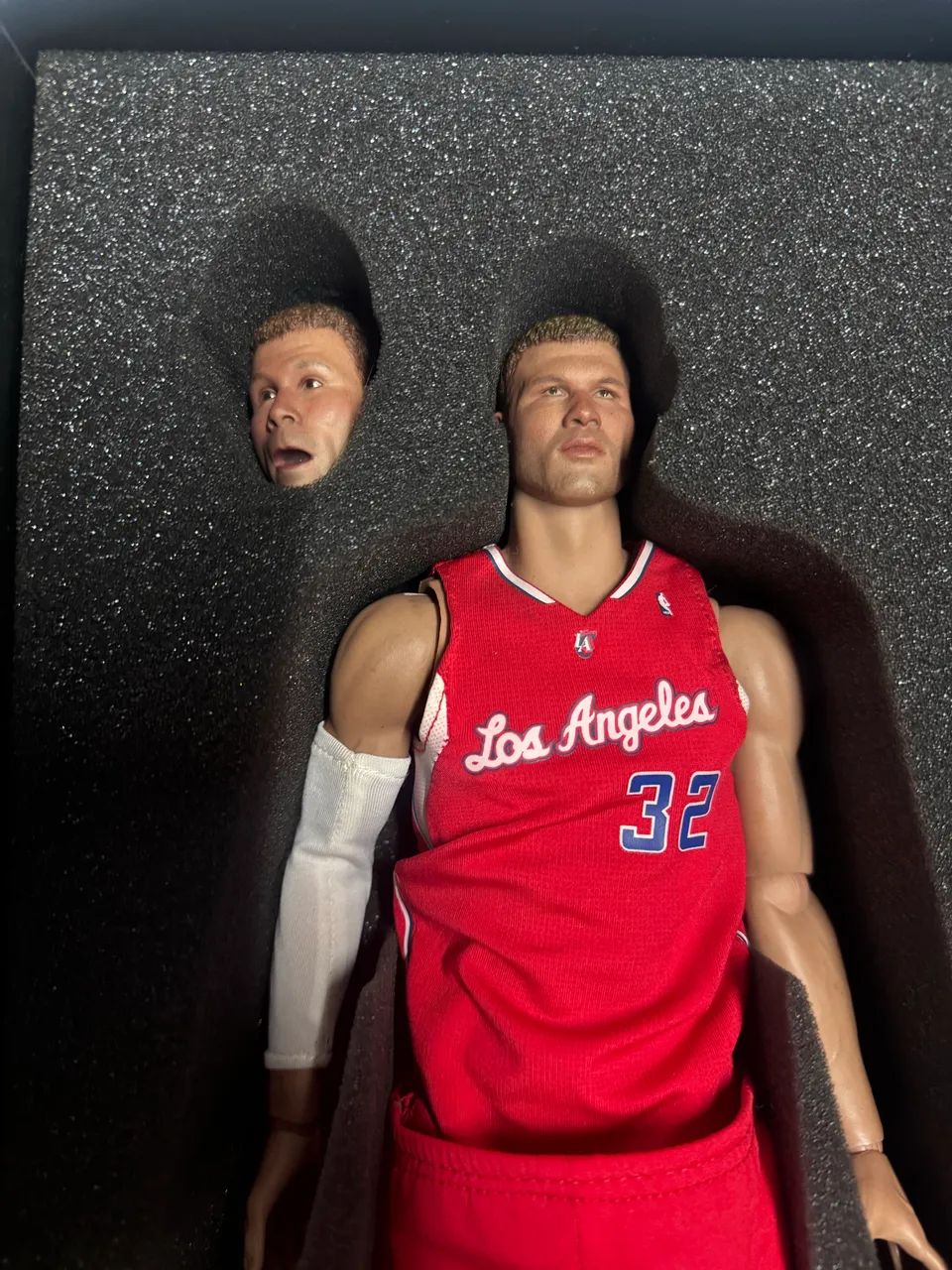 BLAKE GRIFFIN ENTERBAY. Escala 1/6. NBA. Detalhes - Foto 2