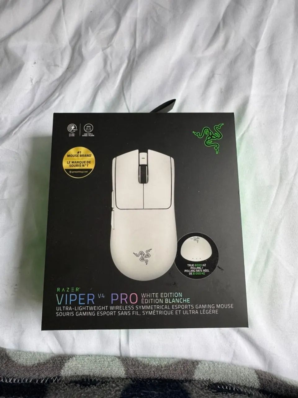 Razer Viper V4 Pro White Edition