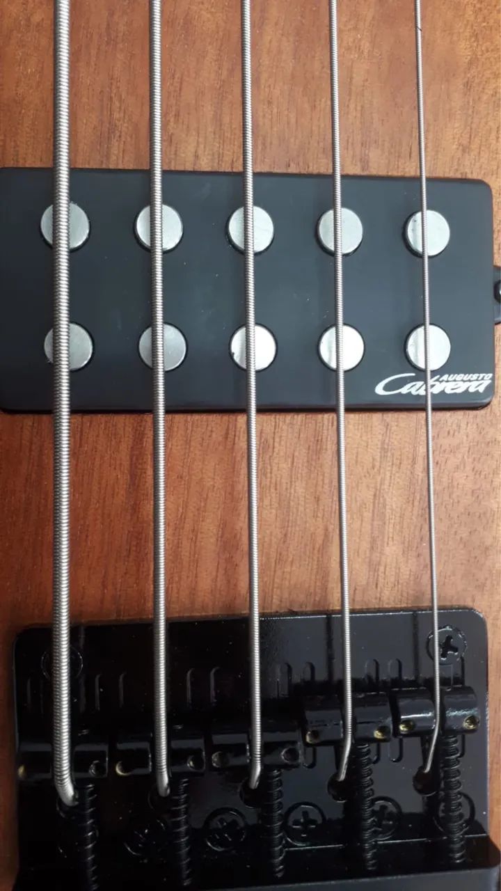 Contra Baixo - Foto 4