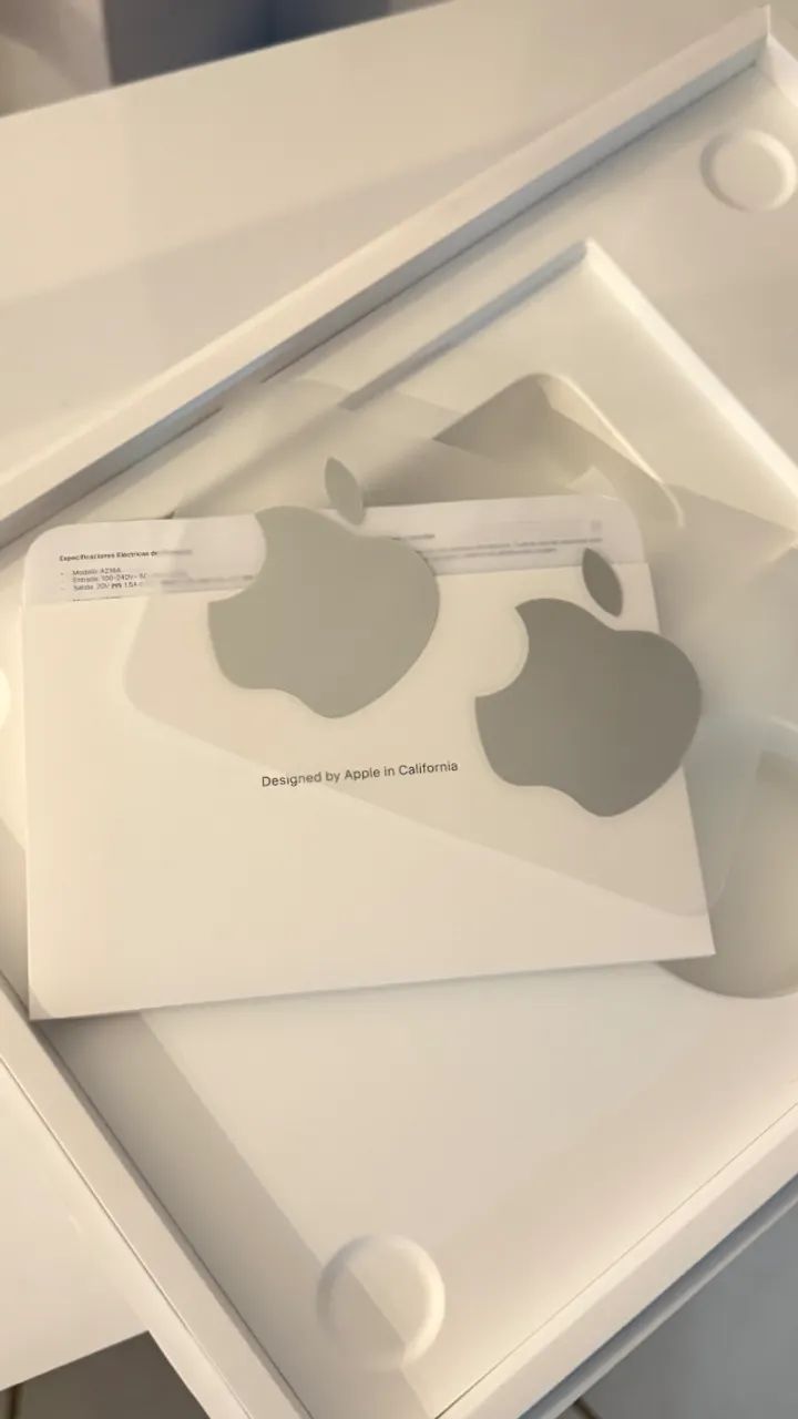 MacBook Air M2 - 8GB/ 256 - 13.6" - Foto 4