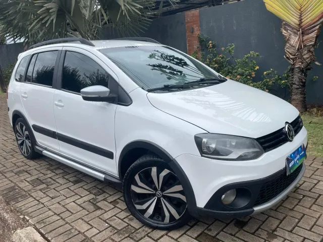 Volkswagen Spacecross 2014