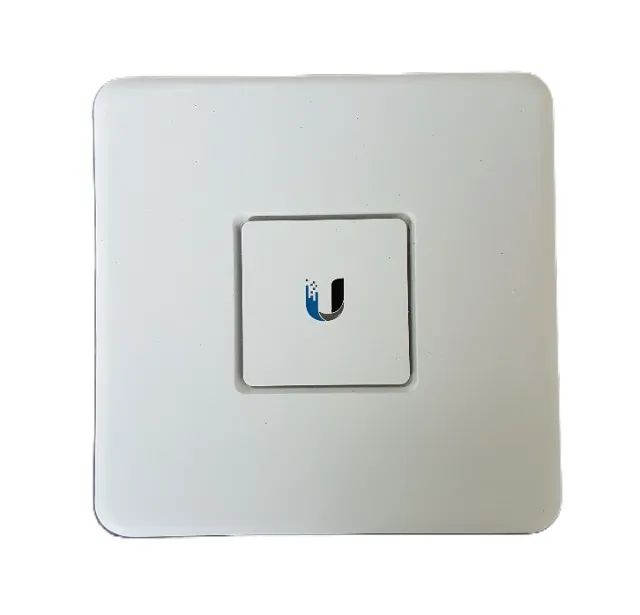 UniFi Security Gateway (USG)roteador e firewall
