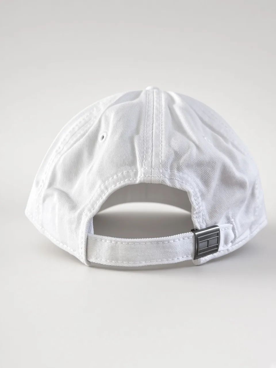 Boné branco Tommy Hilfiger original bandeira  - Foto 2