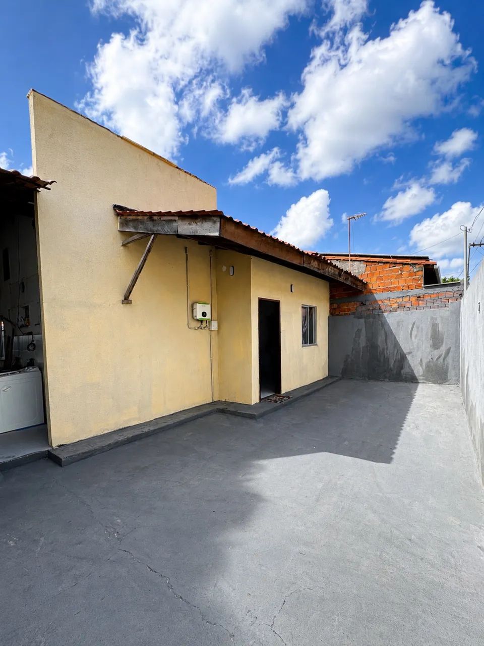 CASA À VENDA - RESIDENCIAL TURU