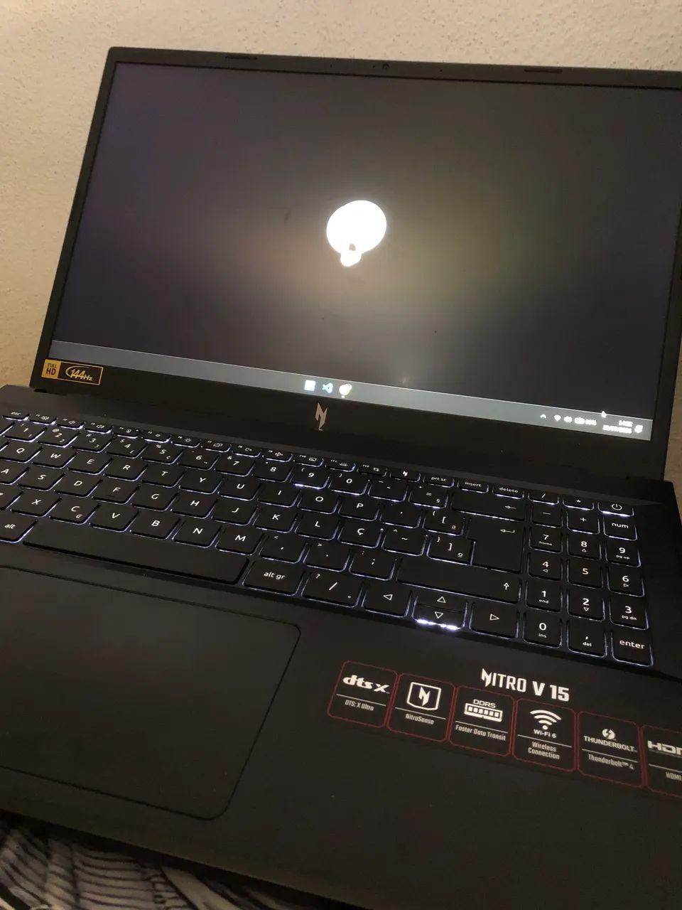 Acer Nitro V15 - Foto 3
