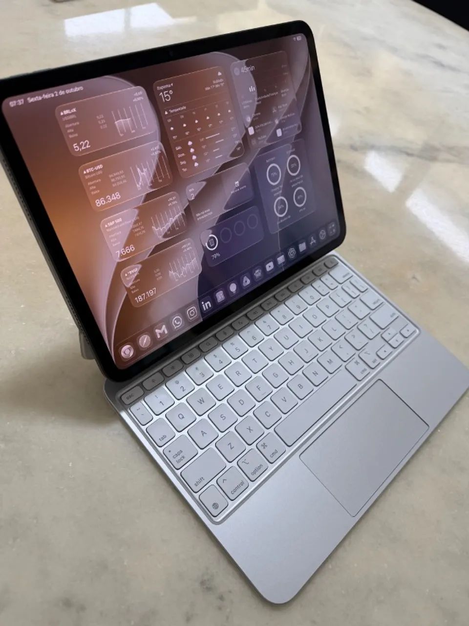 IPAD PRO M4 11 Pol 256GB WI-FI com Magic Keyboard completo com
