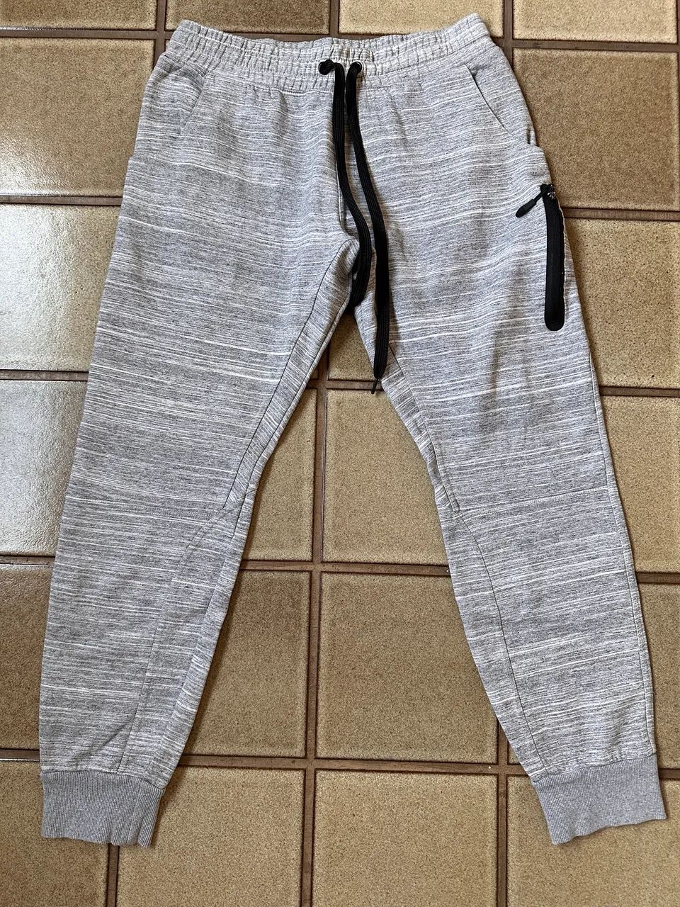 Calça moletom masculina (M)