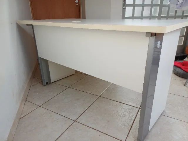 Mesa de escritório415075631524096002