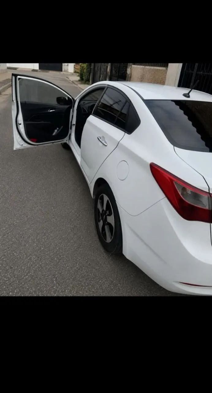 Hyundai Hb20S HB20S C.Style/C.Plus1.6 Flex 16V Aut. 4p 2015