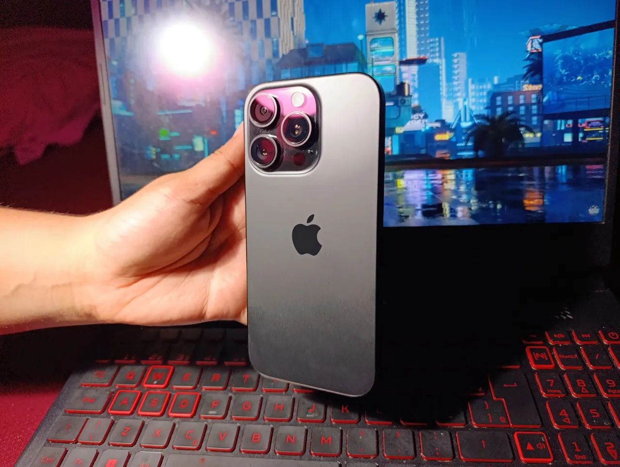 iPhone 16 pro  - Foto 2