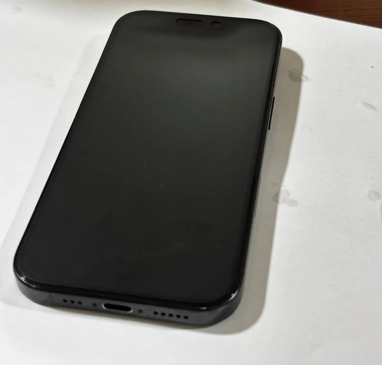 iPhone 16 pro usado com caixa cabo garantia até final de agosto