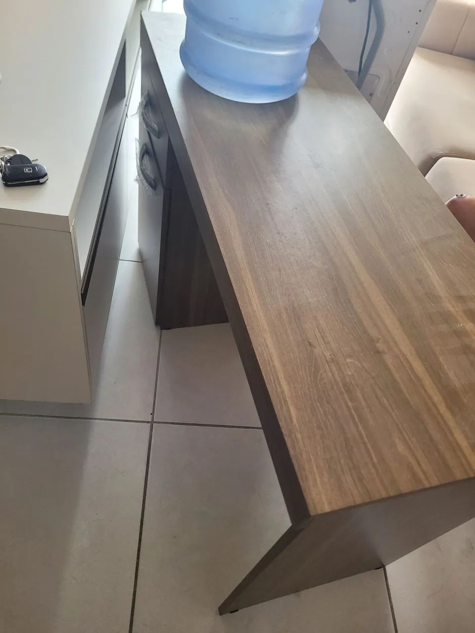Escrivaninha semi-nova