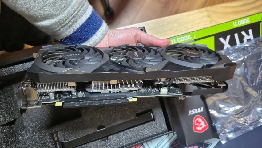 RTX 3060 TI 8GB MSI Ventus 3x - Foto 4