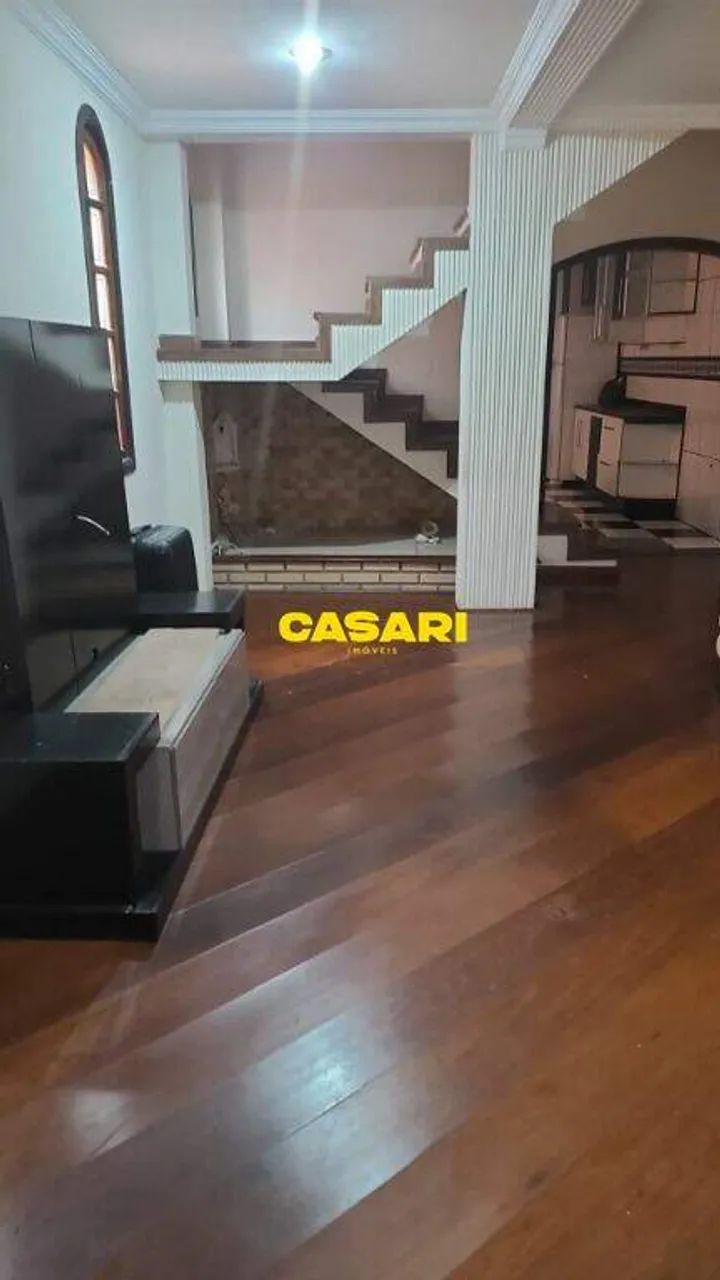 Sobrado com 3 dormitórios para alugar, 350 m² - Vila Eldízia - Santo André/SP