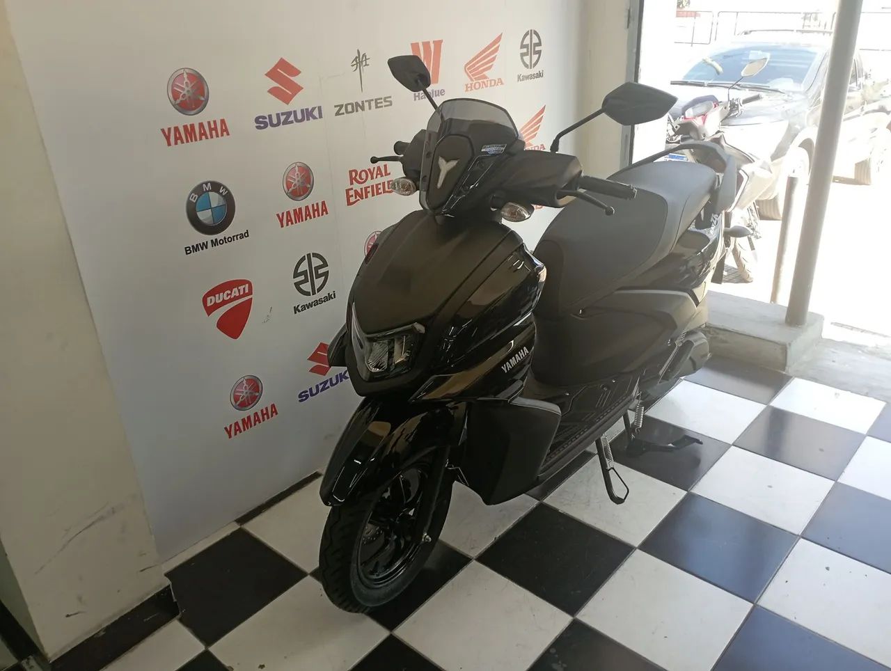 YAMAHA Ray ZR  - Foto 2