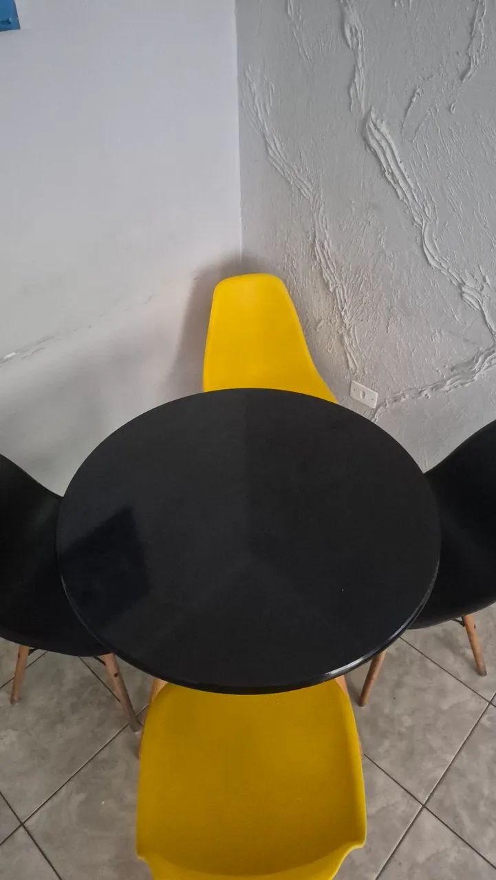 Mesa com 4 cadeiras - Foto 4