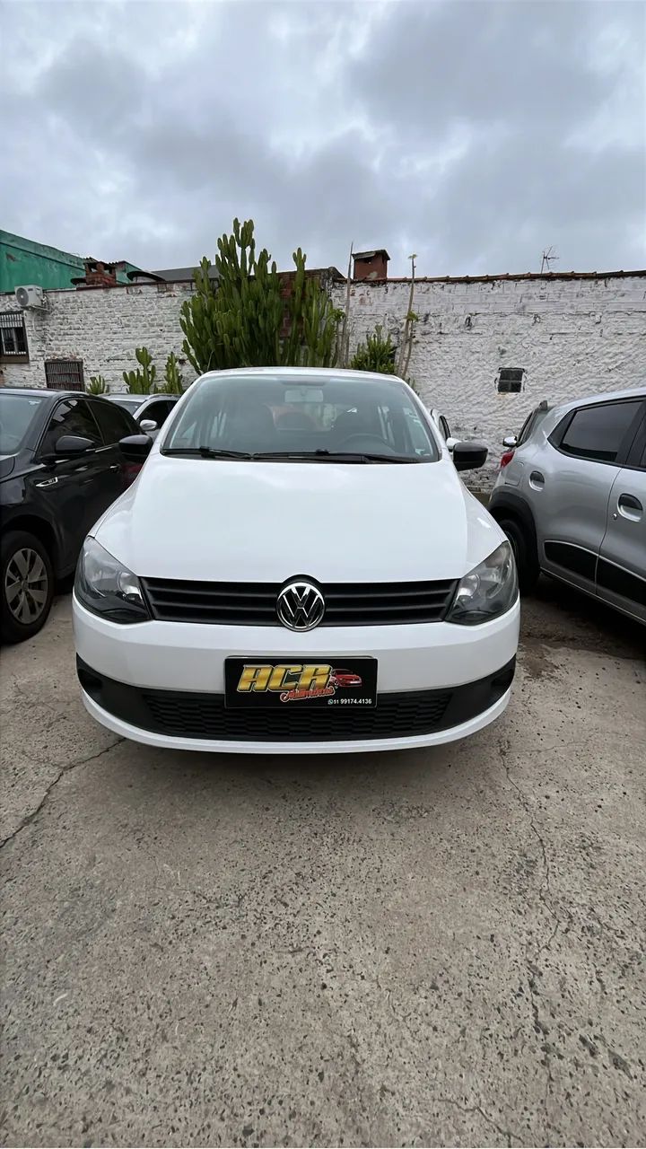 Volkswagen Fox Fox 1.0 Mi Total Flex 8V 5p 2013