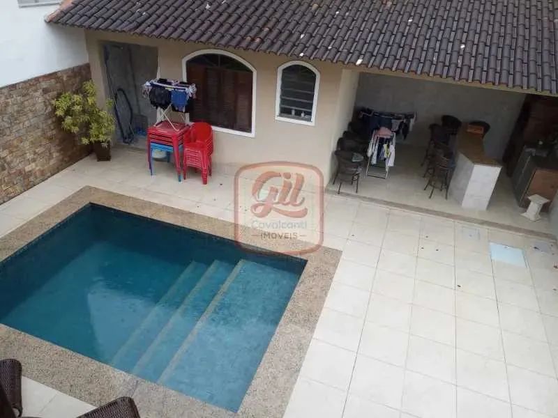 CASA EM CONDOMINIO COM PISCINA, SAUNA E ESPAÇO GOURMET