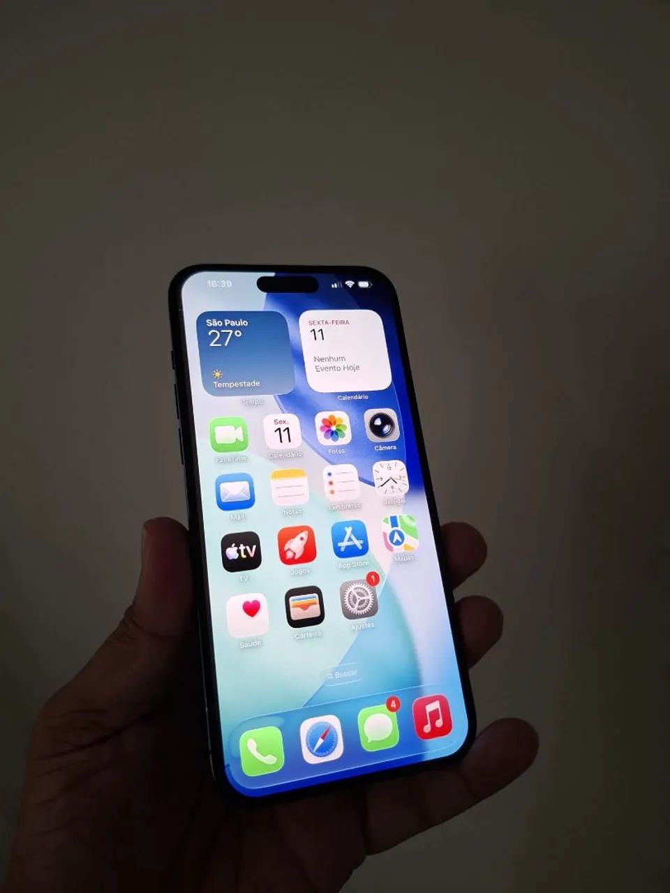 iPhone 15 Pro Max - Foto 4