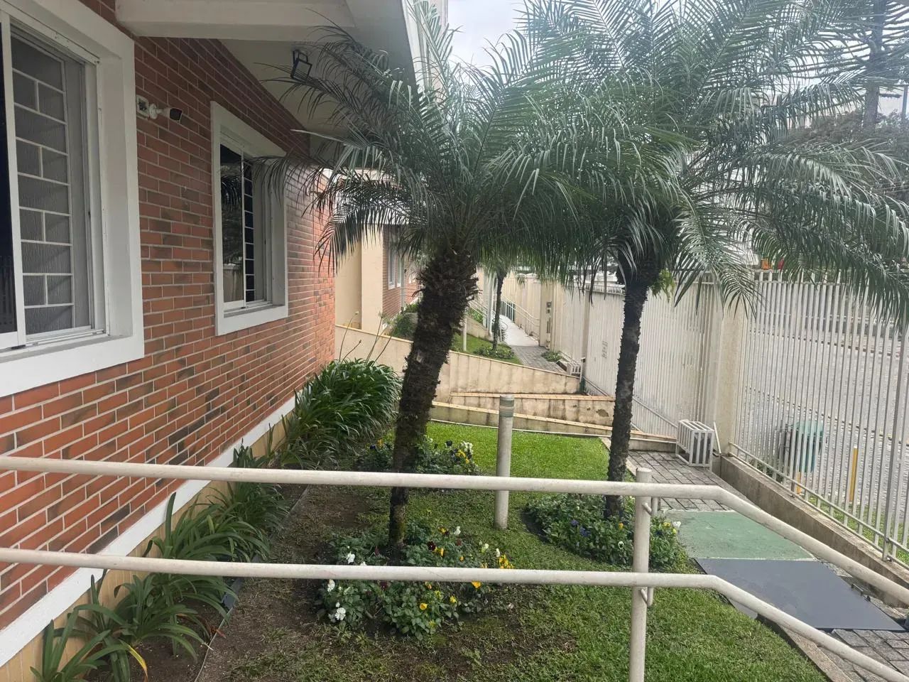 LOFT MODERNO E OBJETIVO COM  SACADA, GARAGEM E ELEVADOR. - Foto 2