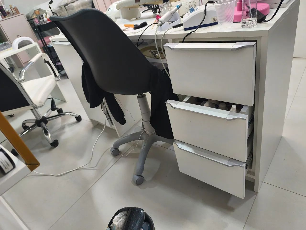 Mesa para manicure Nail Design  - Foto 2
