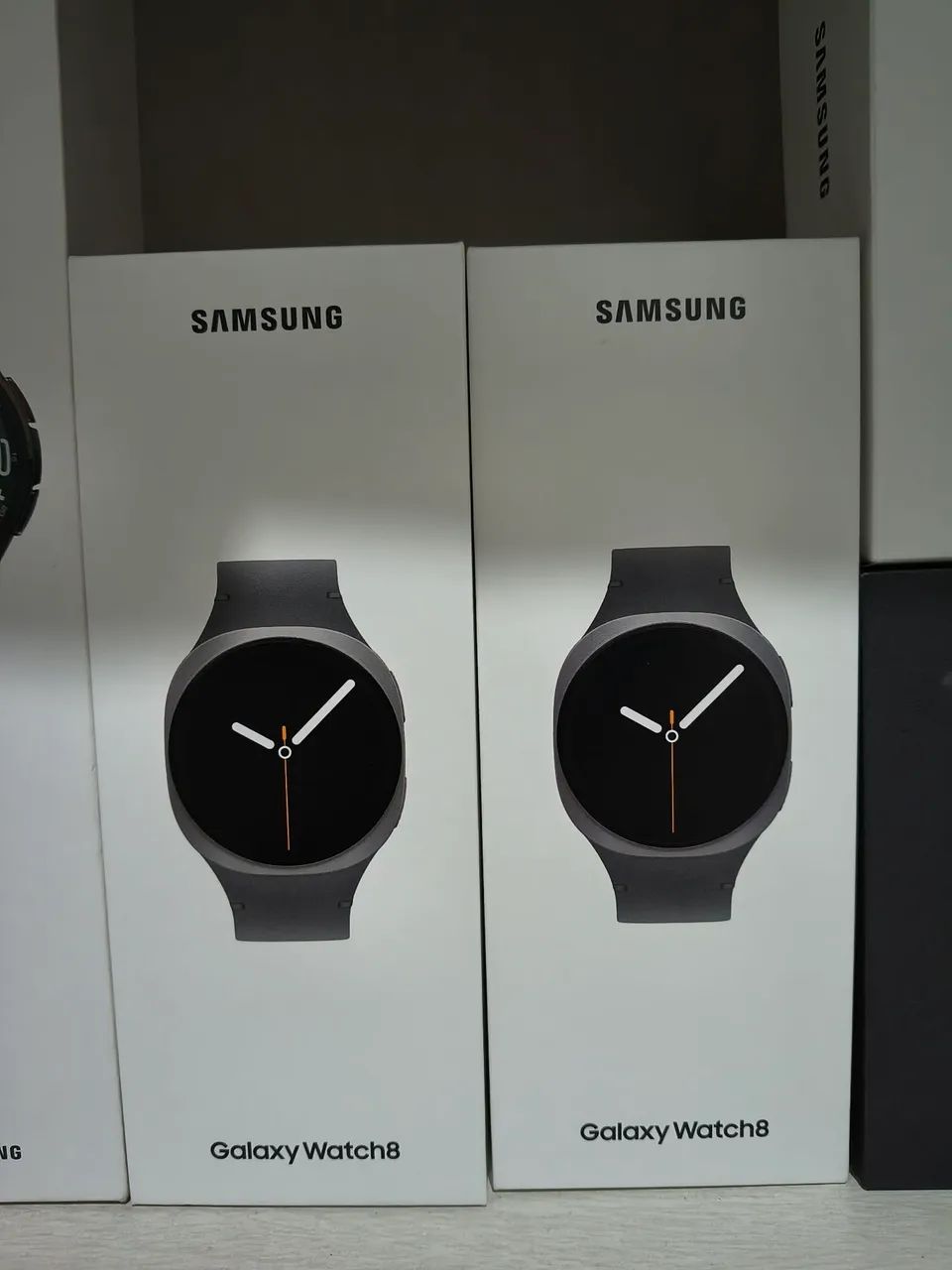 Samsung Galaxy Watch 8; 6 Classic... TICWATCH
