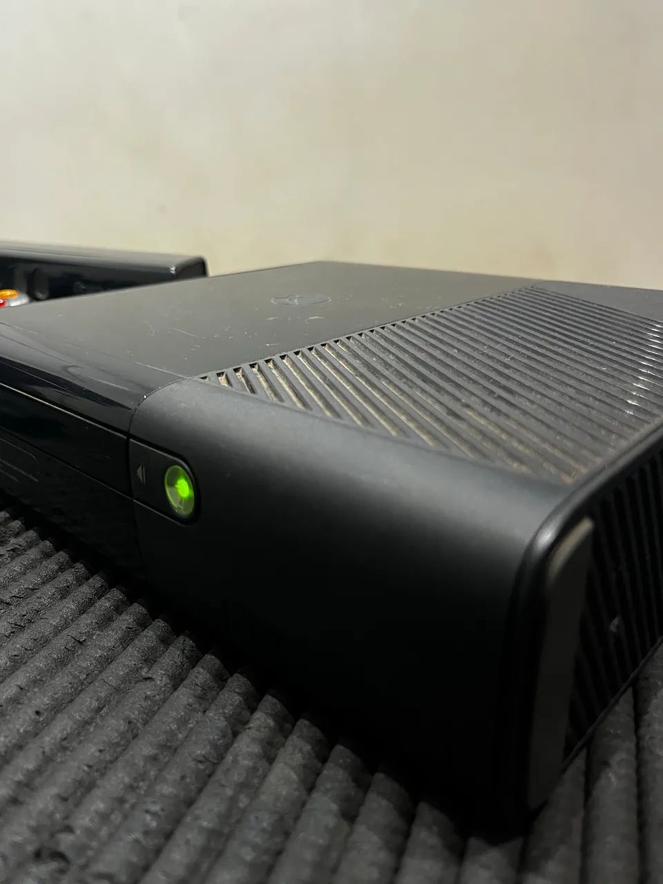 Xbox 360 SUPER SLIM