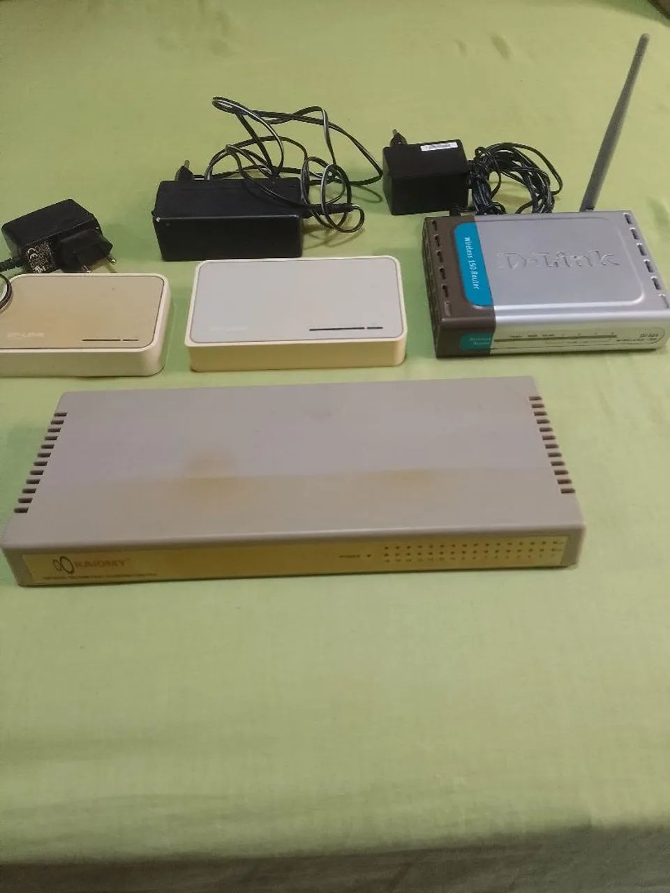 Roteador e modem internet 