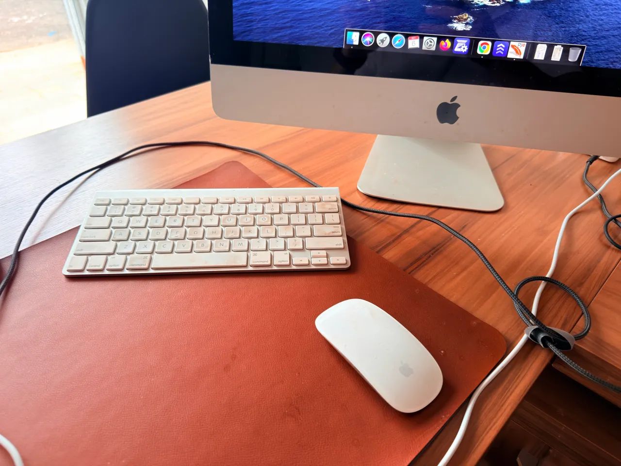 iMac 2011 i5 20gb + Magic Mouse + Keyboard Magic  - Foto 2