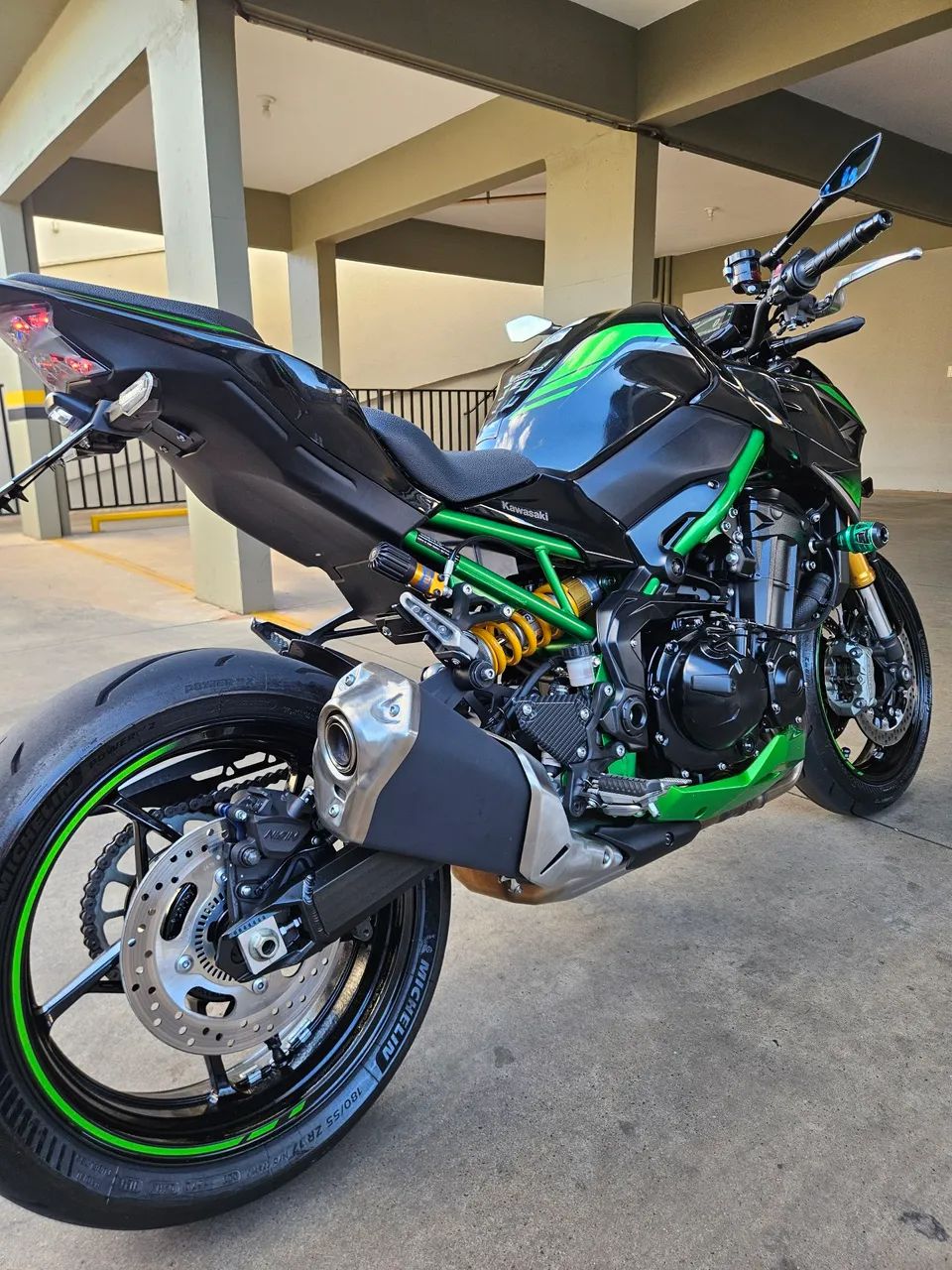 Z900 R edition 2022 - Foto 5