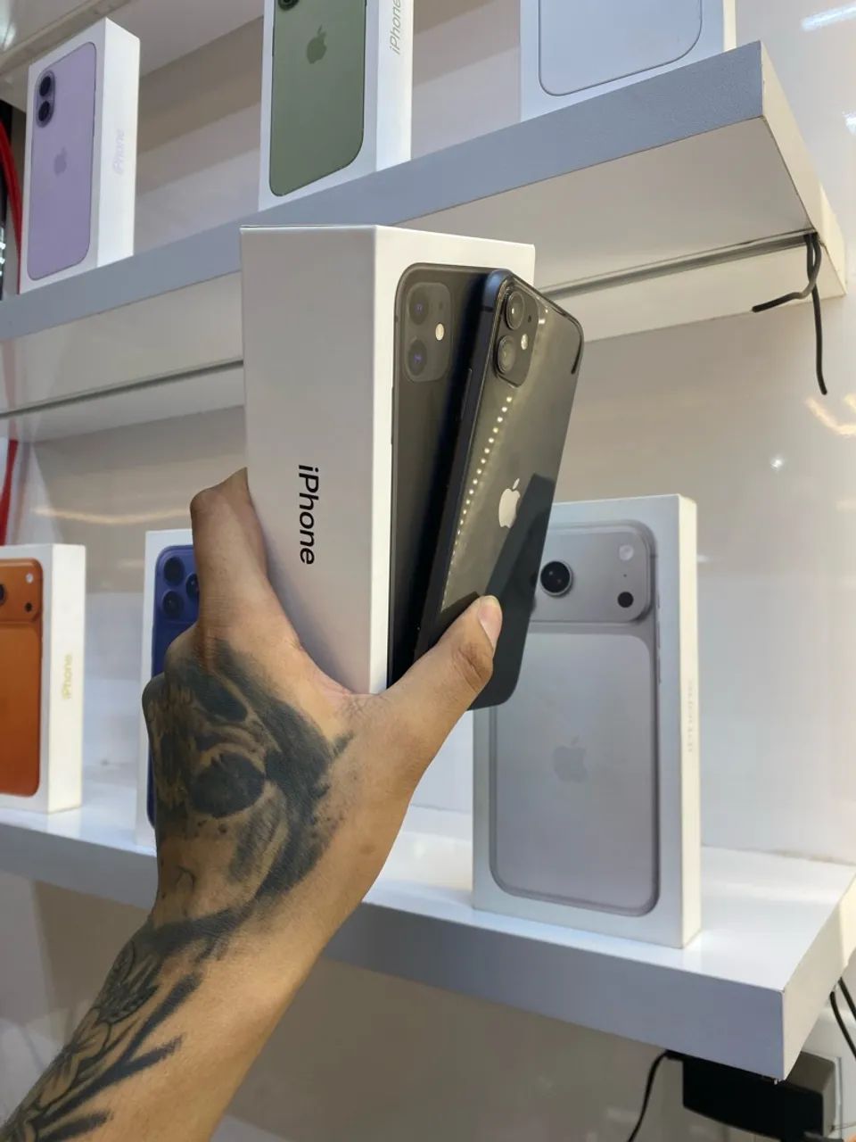 iPhone 11 256gb Com caixa  - Foto 2