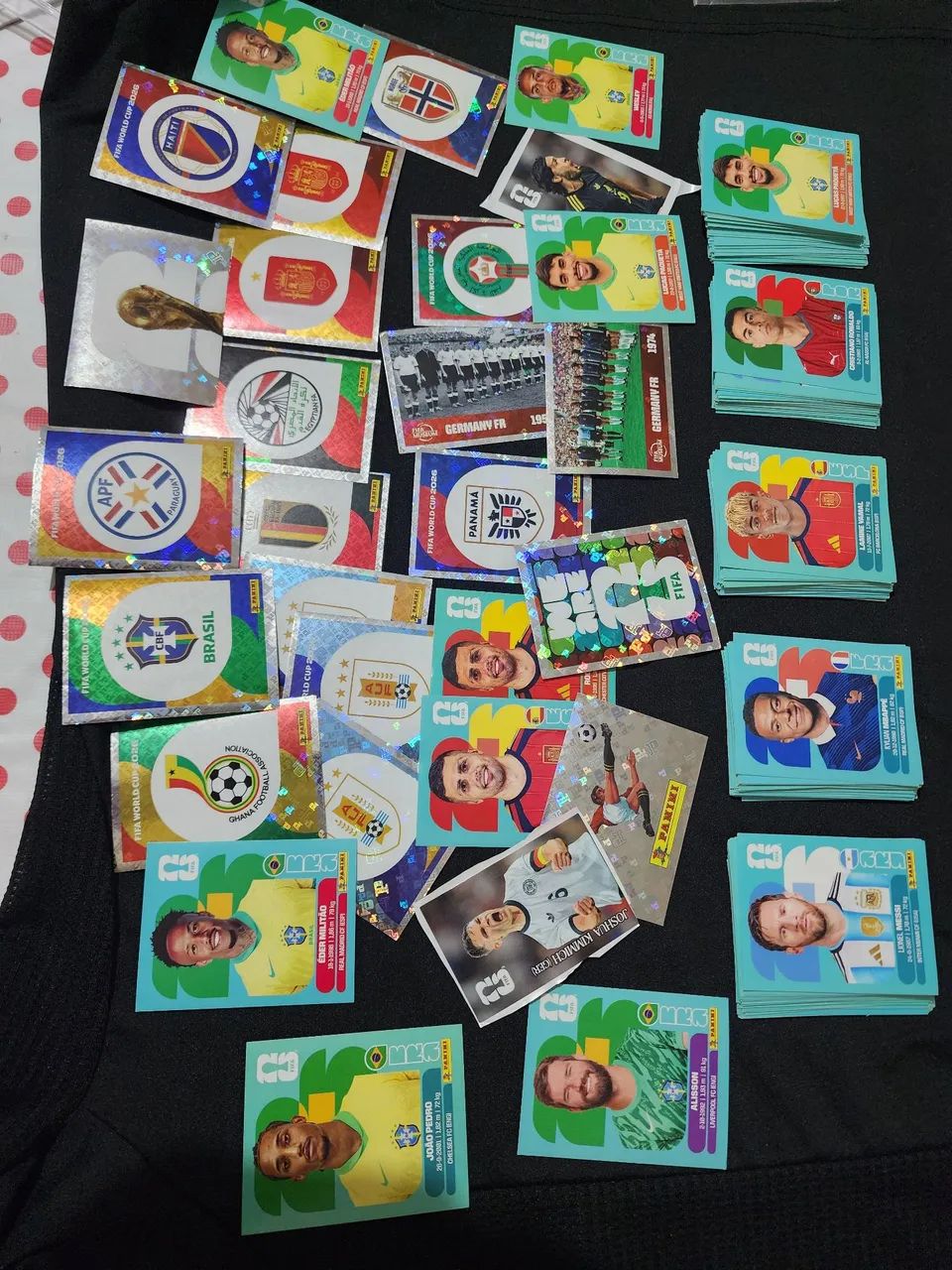 Figurinhas panini copa 2026, quase 300 figurinhas. - Foto 2
