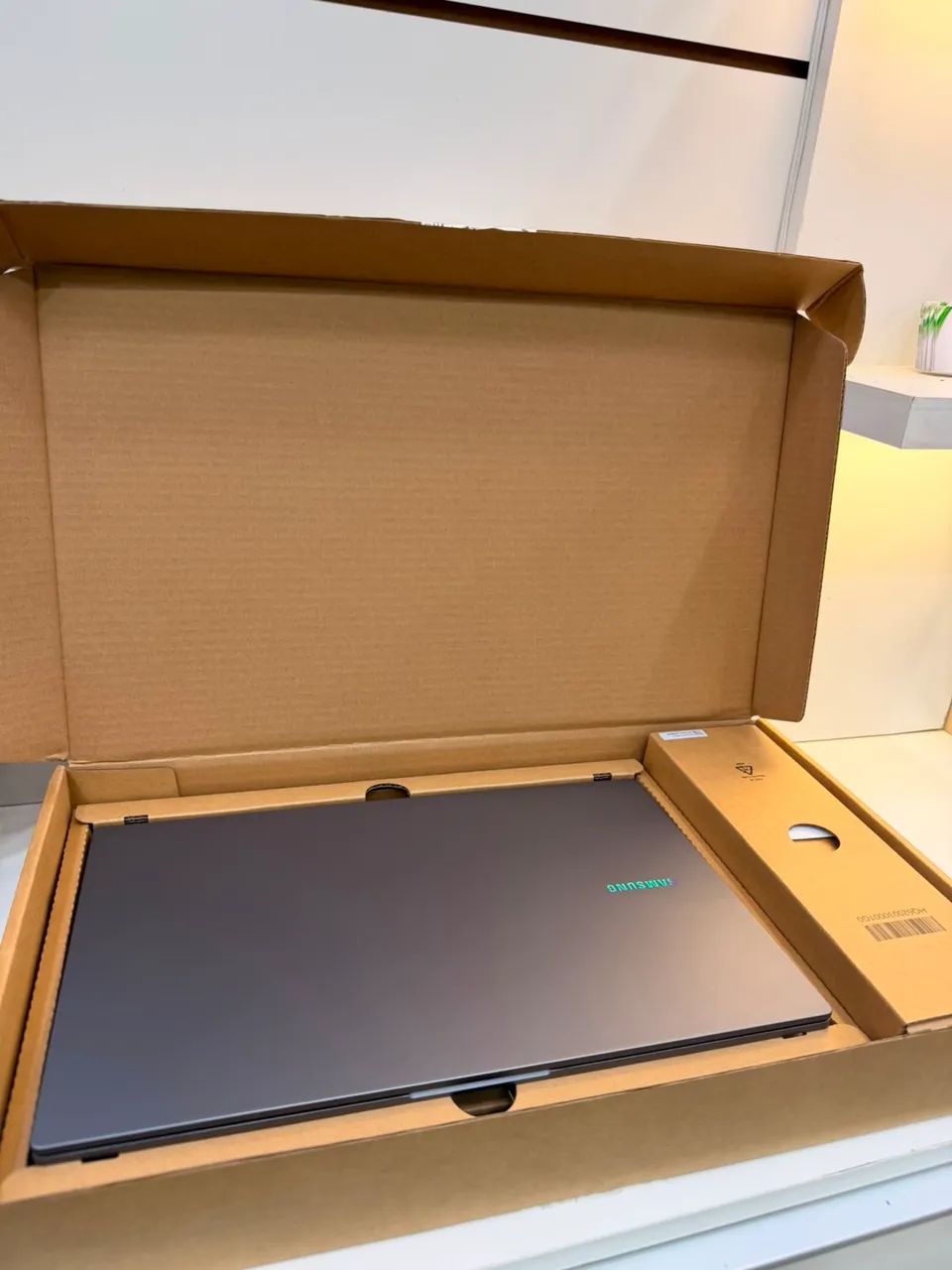 Galaxy book 4 8/256 ssd i5 13* primeira geração com caixa  - Foto 5