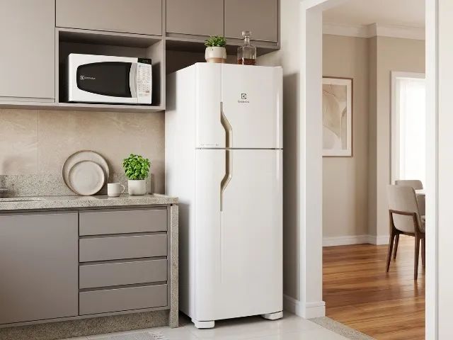 Geladeira Electrolux Duplex DC35A 260L