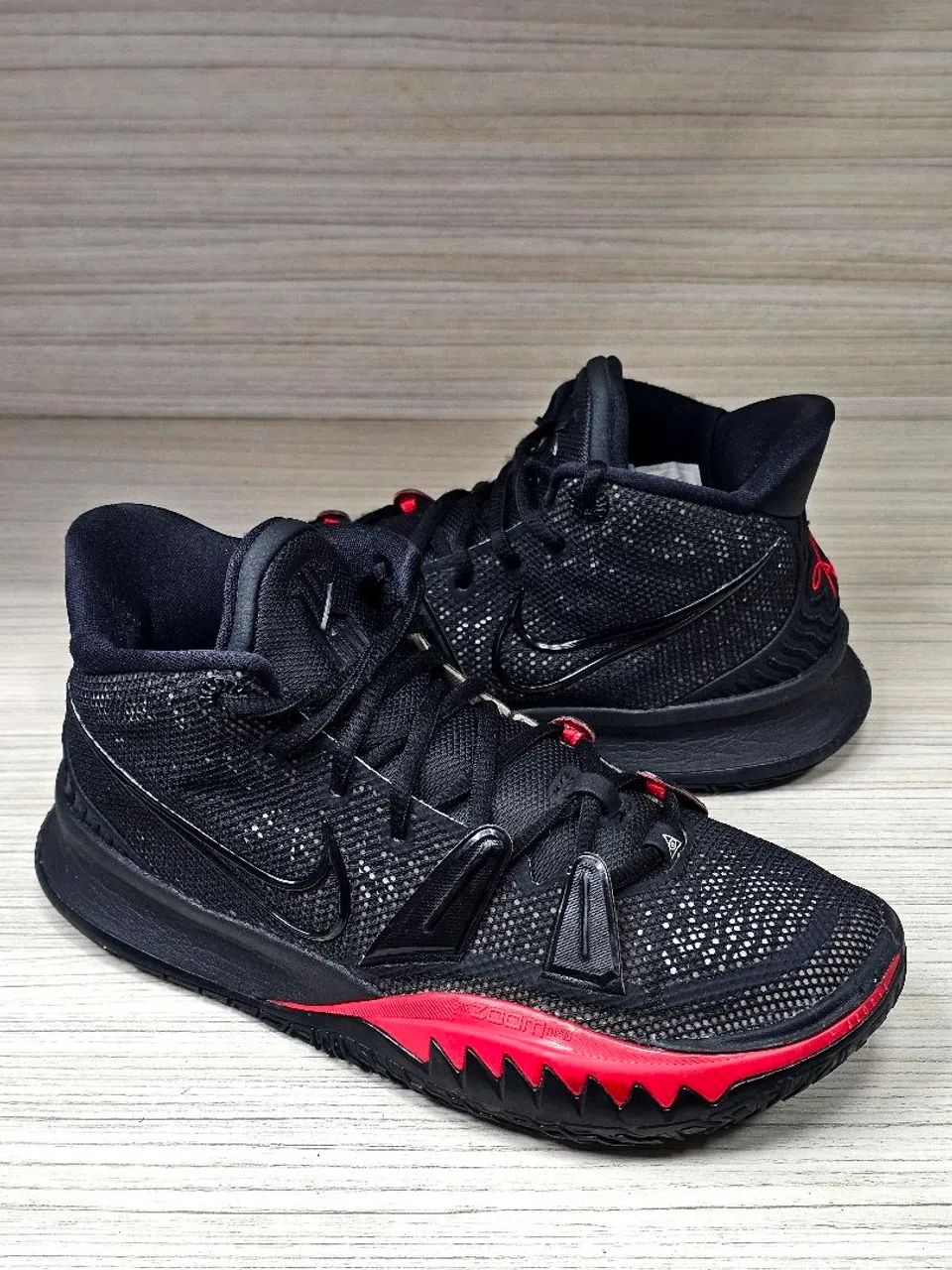 Nike Kyrie 7