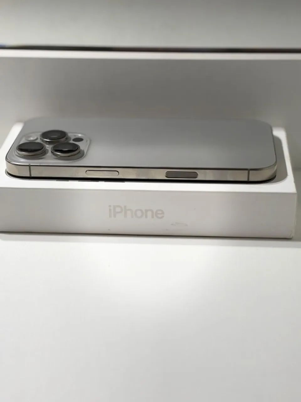 Apple iPhone 16 Pro (256 Gb) - Titânio Natural - Foto 2