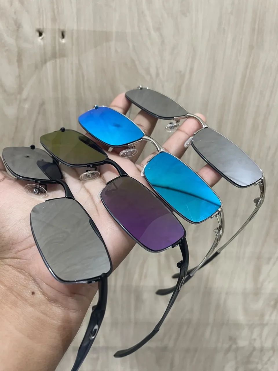ÓCULOS ESTILO VILÃO  - Foto 3