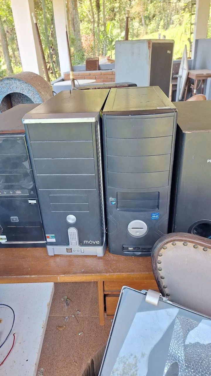 Gabinete e fontes usadas e também pc montado 