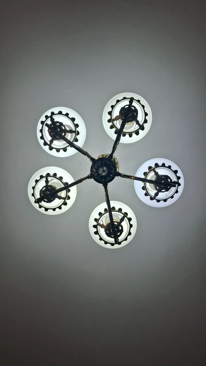 Lustre de bronze  - Foto 3