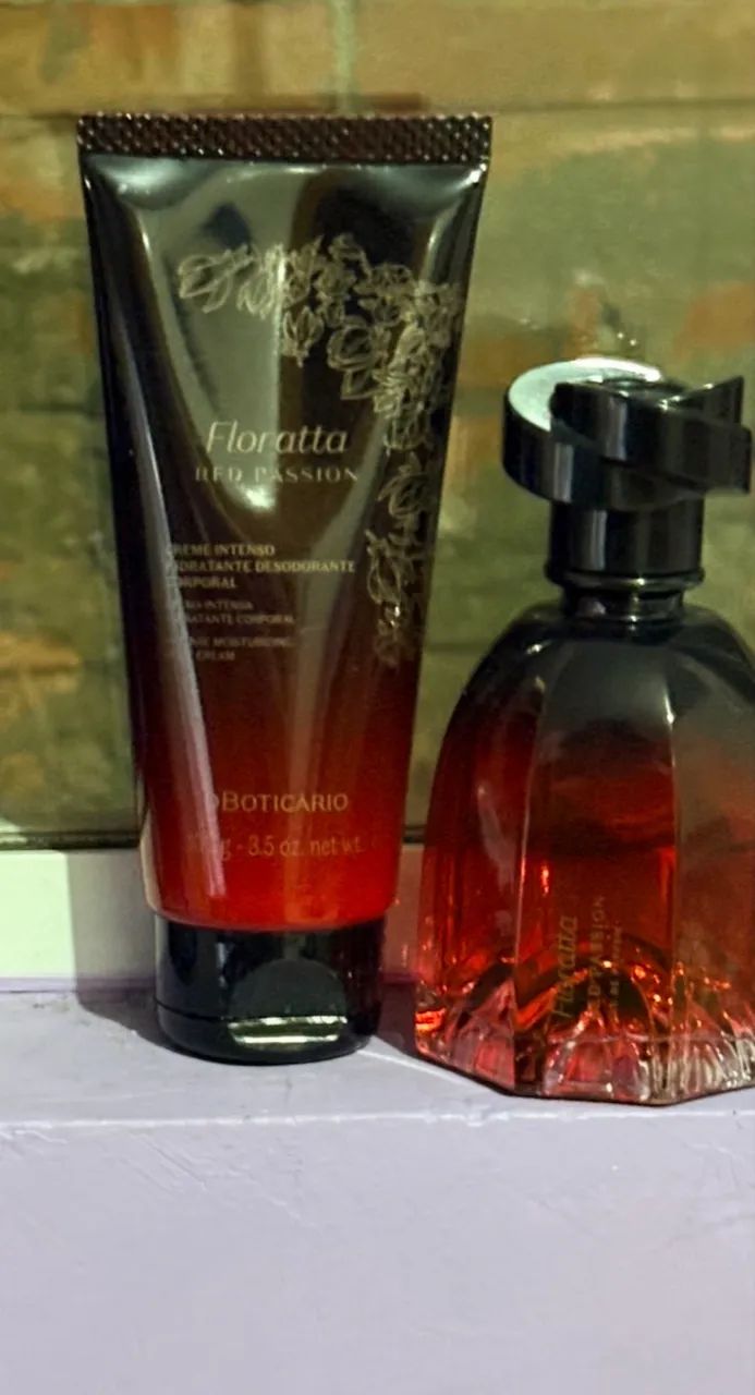 Vendo kit de perfume e creme Floratta Red Passion  - Foto 3